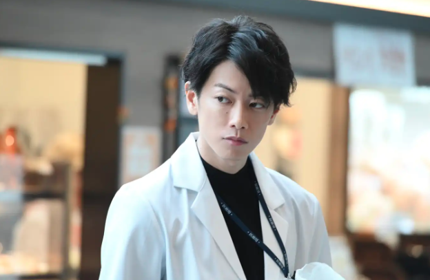 三山凌輝 佐藤健 兄弟